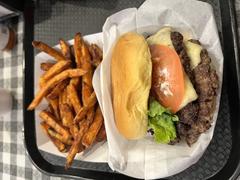 Toula Burger Logo