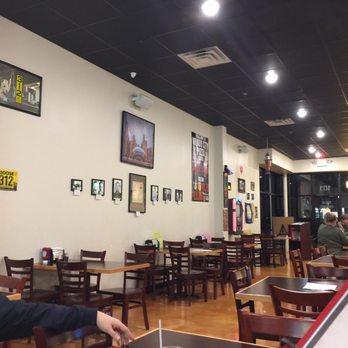 Windy City Pizza - Dining area - Pizza Near Me - Chesapeake, Virginia