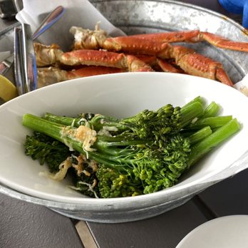 Coast - Chilled Snow Crab Legs - Seafood Near Me - Hilton Head Island, South Carolina Coast - Chilled Snow Crab Legs - Seafood Near Me - Hilton Head Island, South Carolina