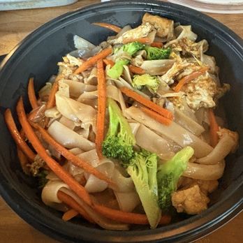 Thai Esane - Pad see ew with tofu - Food Court Near Me - Nashville, Tennessee