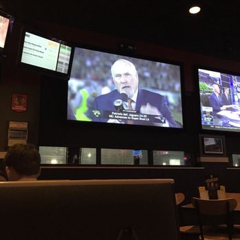 Buffalo Wild Wings - Sports Bars Near Me - Peoria, Illinois Buffalo Wild Wings - Sports Bars Near Me - Peoria, Illinois