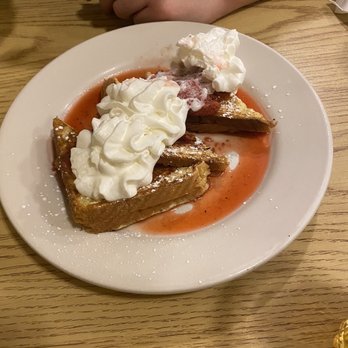 Bean Tree Cafe - Strawberry French Toast - Breakfast & Brunch Near Me - Waterloo, Illinois Bean Tree Cafe - Strawberry French Toast - Breakfast & Brunch Near Me - Waterloo, Illinois
