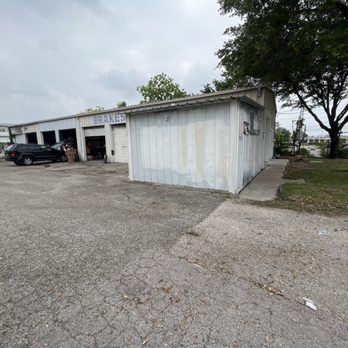 Davo's Auto Repair & Service - Auto Repair Near Me - Austin, Texas Davo's Auto Repair & Service - Auto Repair Near Me - Austin, Texas