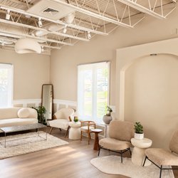 Hello! Venue - beautiful chill zone