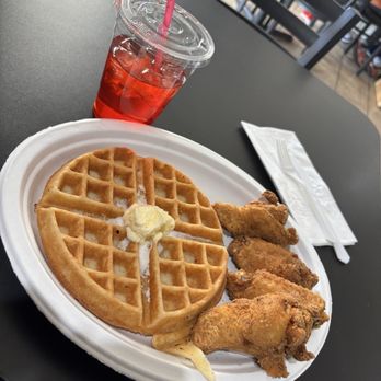 BB's Cafe - Soul Food Near Me - Covina, California