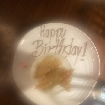 Il Nido - Vanilla Gelato - Desserts Near Me - Marlboro, New Jersey