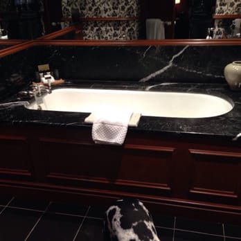 Hotel Du Vin - Nice tub! - Hotels Near Me - Glasgow, GLG