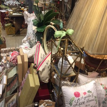 Rose Tree Cottage Inc - Flowers & Gifts Near Me - Miami, Florida
