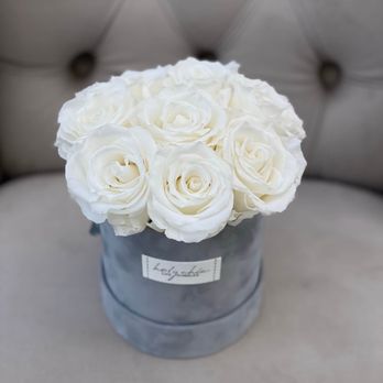 1. Holy Chic Los Angeles