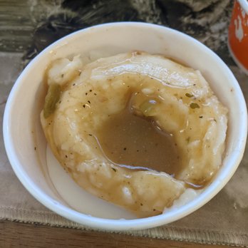 Popeyes Louisiana Kitchen - The lack of gravy is disappointing. Thankful I had ordered extra, or I'd be PISSED!! - Fast Food Near Me - Manassas, Virginia
