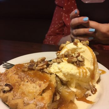 Village Inn - Pie and ice cream - Breakfast & Brunch Near Me - Virginia Beach, Virginia