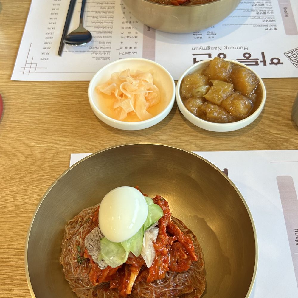 with famous side dishes: radish and potatoes with famous side dishes: radish and potatoes