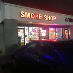 Ontario Smoke Shop - Worst smoke shop ever