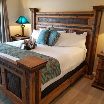 Lantern Light Inn - Wonderful renovation and appointed in a warm inviting southwest theme. - Hotels Near Me - Sedona, Arizona Lantern Light Inn - Wonderful renovation and appointed in a warm inviting southwest theme. - Hotels Near Me - Sedona, Arizona