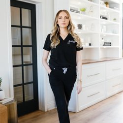 Skinaesthetica - Dr. Adriana Gonzalez, D.O., Board Certified in Family Medicine, Specialized in Cosmetic Medicine.