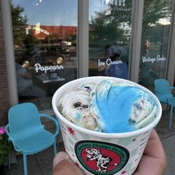 Almost Famous Popcorn - Munchie Madness + Birthday Cake