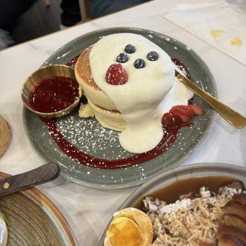 Kinaree Eatery - Souffle Pancakes - Breakfast & Brunch Near Me - Irvine, California Kinaree Eatery - Souffle Pancakes - Breakfast & Brunch Near Me - Irvine, California