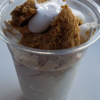 The Cookie Connect - Cookie Sundae: 1/2 cookie on top 1/2 cookie on bottom Vanilla soft serve in between - Desserts Near Me - Bloomfield, New Jersey