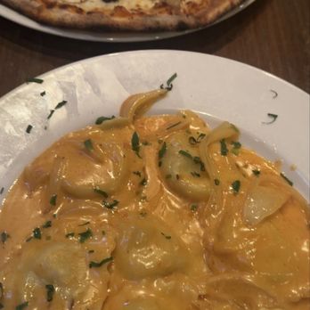Bucatini Trattoria - Pizza Near Me - Palm Desert, California