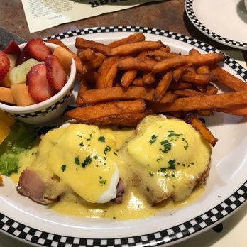 Black Bear Diner Oakley - Classic Eggs Benedict - Diners Near Me - Oakley, California Black Bear Diner Oakley - Classic Eggs Benedict - Diners Near Me - Oakley, California