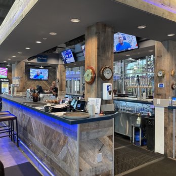Big Storm Brewery- Clearwater - Bar - Breweries Near Me - Clearwater, Florida