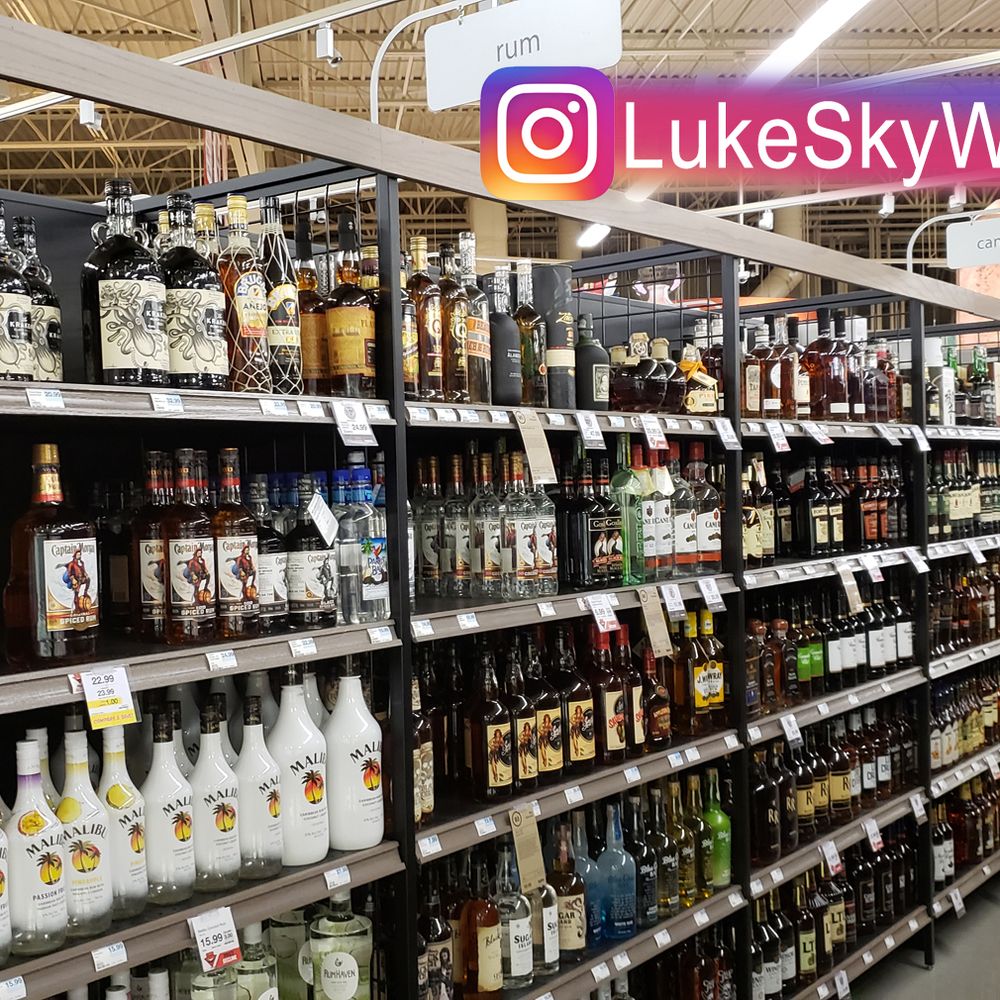 Hy-Vee - Very clean, well organized, lots of products everywhere - Grocery Near Me - Peoria, Illinois Hy-Vee - Very clean, well organized, lots of products everywhere - Grocery Near Me - Peoria, Illinois