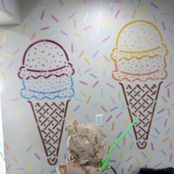 Zoar Creamery - Small of half maple walnut, half peanut butter pretzel inside