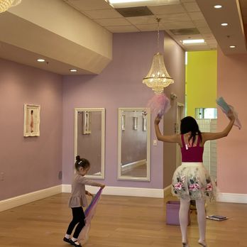 Tutu School Sunnyvale - What a beautiful place ! My daughter is enjoying every second of the class - Dance Schools Near Me - Sunnyvale, California Tutu School Sunnyvale - What a beautiful place ! My daughter is enjoying every second of the class - Dance Schools Near Me - Sunnyvale, California