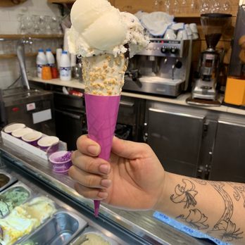 Giovanni - Ice Cream & Frozen Yogurt Near Me - Barcelona, B Giovanni - Ice Cream & Frozen Yogurt Near Me - Barcelona, B