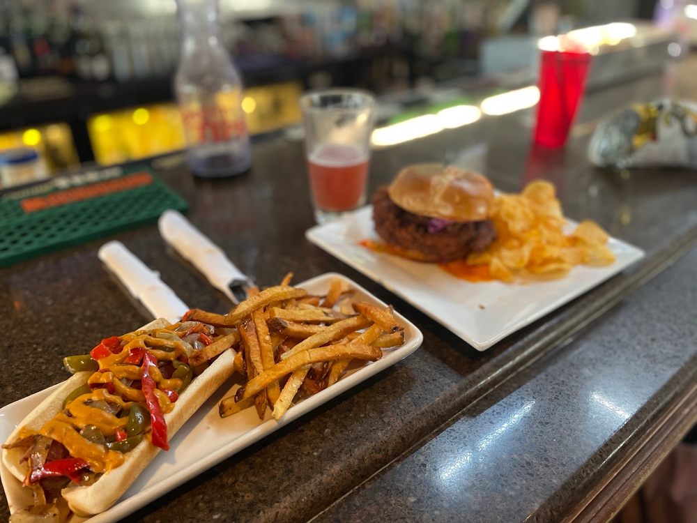 FARRELL’S LOUNGE BAR & GRILL Updated November 2024 75 Photos & 119