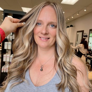 Color Box By Bombshell Studio - Hair Stylists Near Me - Kapolei, Hawaii
