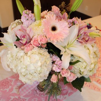 Bloomies Florist - Table centerpiece for baby shower! PERFECT!!!! - Florists Near Me - Newhall, California Bloomies Florist - Table centerpiece for baby shower! PERFECT!!!! - Florists Near Me - Newhall, California