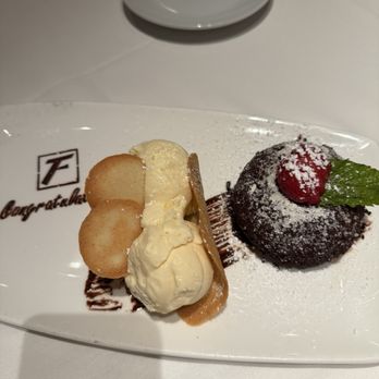 Fleming’s - chocolate lava yum - Steakhouses Near Me - Orlando, Florida