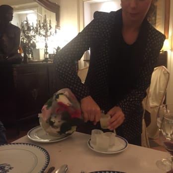 Da Greco - Beaitiful restaurant! And phenomenal service! She was perfect! - Italian Near Me - Barcelona, B Da Greco - Beaitiful restaurant! And phenomenal service! She was perfect! - Italian Near Me - Barcelona, B