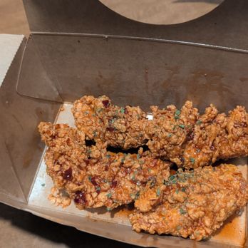 CM Chicken - Red hot pepper chicken tenders - Chicken Shop Near Me - Champaign, Illinois CM Chicken - Red hot pepper chicken tenders - Chicken Shop Near Me - Champaign, Illinois