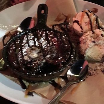 HT Grill - Brownie a la mode dessert - dreamy! #makesmewander - New American Near Me - Redondo Beach, California HT Grill - Brownie a la mode dessert - dreamy! #makesmewander - New American Near Me - Redondo Beach, California