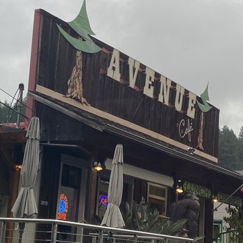 Avenue Cafe - Cute! - Pizza Near Me - Miranda, California