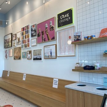 Jeni's Splendid Ice Creams - Ice Cream & Frozen Yogurt Near Me - Sarasota, Florida Jeni's Splendid Ice Creams - Ice Cream & Frozen Yogurt Near Me - Sarasota, Florida