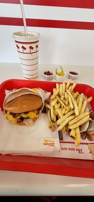 In-N-Out Burger by null