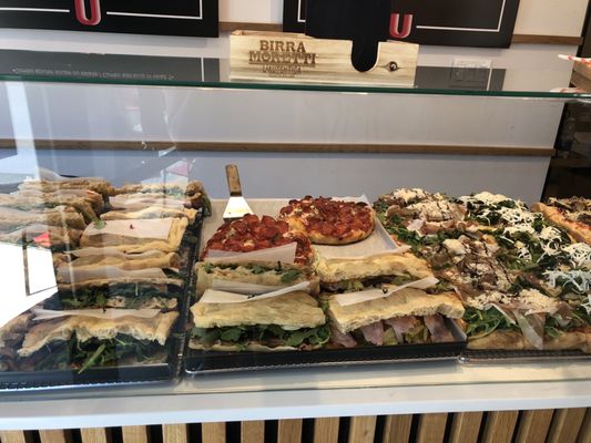 Ugo Pizzeria by null