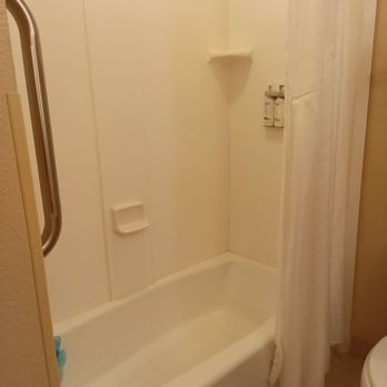 Holiday Inn Express & Suites Jackson - Tub was low, water pressure good. Bathroom stocked with Dove products. - Hotels Near Me - Jackson, California Holiday Inn Express & Suites Jackson - Tub was low, water pressure good. Bathroom stocked with Dove products. - Hotels Near Me - Jackson, California