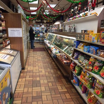 435 Manhasset Deli - Thin but packed with food. - Delis Near Me - Manhasset, New York