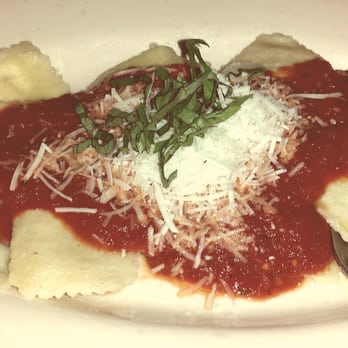 D'anna's Cafe Italiano - Ravioli Sampler - cheese, spinach and meat - Italian Near Me - Bellingham, Washington D'anna's Cafe Italiano - Ravioli Sampler - cheese, spinach and meat - Italian Near Me - Bellingham, Washington