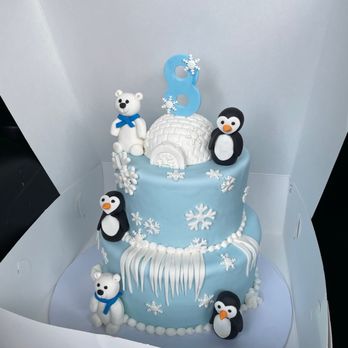 Bake My Day - Super cute winter birthday cake - Cupcakes Near Me - Rancho Cucamonga, California