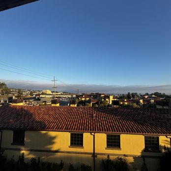 Best Western Plus Monterey Inn - Hotels Near Me - Monterey, California