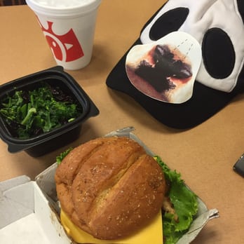Chick-fil-A - Kale Salad and the Grilled Chicken Sandwich! - Fast Food Near Me - Cerritos, California