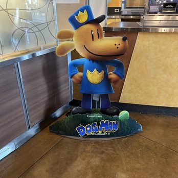 Cineplex Odeon Niagara Square Cinemas - Their cardboard of DOG MAN is a little busted. You can see the title tilted down the left. - Cinema Near Me - Niagara Falls, Ontario Cineplex Odeon Niagara Square Cinemas - Their cardboard of DOG MAN is a little busted. You can see the title tilted down the left. - Cinema Near Me - Niagara Falls, Ontario
