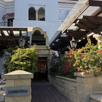 Convivo Restaurant and Bar - Bars Near Me - Santa Barbara, California