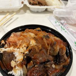 Tofu with kimchi and rice.