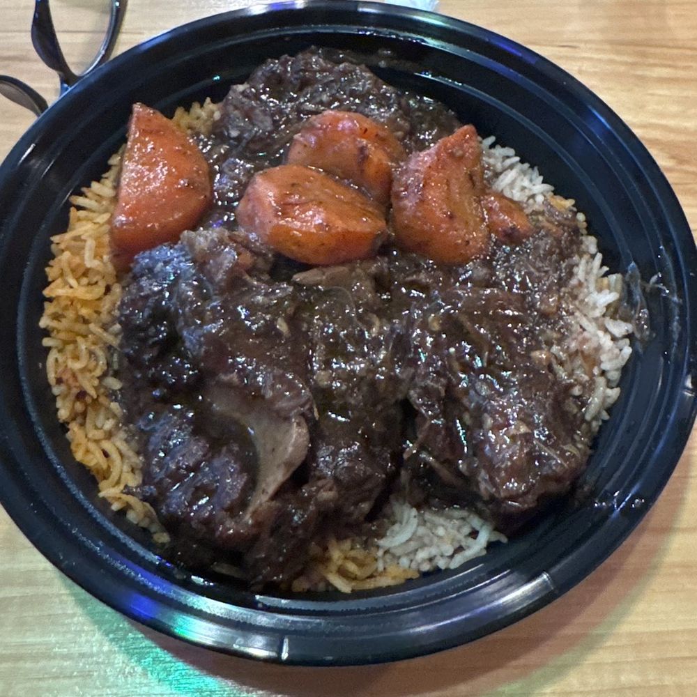 Traphouse Caribbean - Oxtail plate - Caribbean Near Me - Austin, Texas Traphouse Caribbean - Oxtail plate - Caribbean Near Me - Austin, Texas